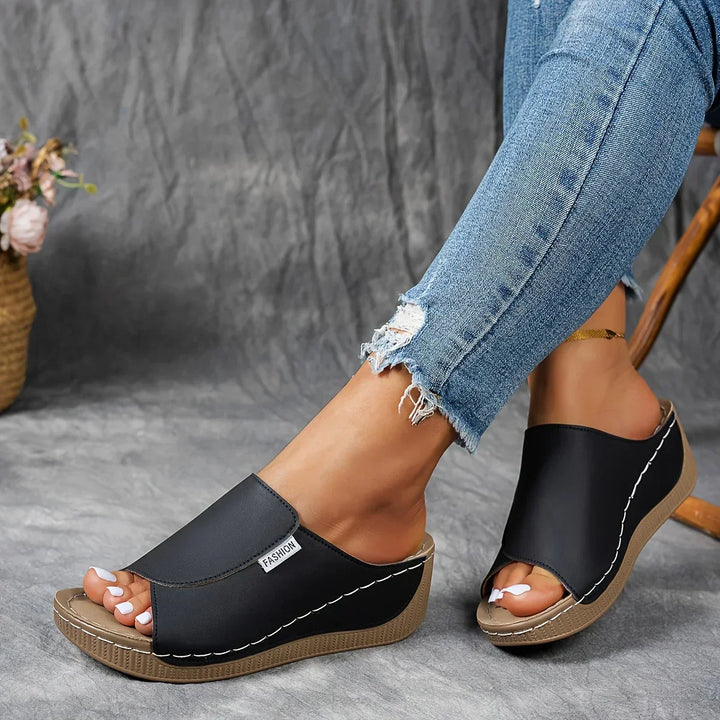 TAMARA | CLASSIC COMFORT WALKING SANDALS